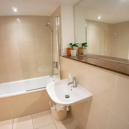 Atlantic Hideaway, Fistral Beach, Newquay Cornwall Apartment